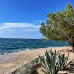 Sea View *